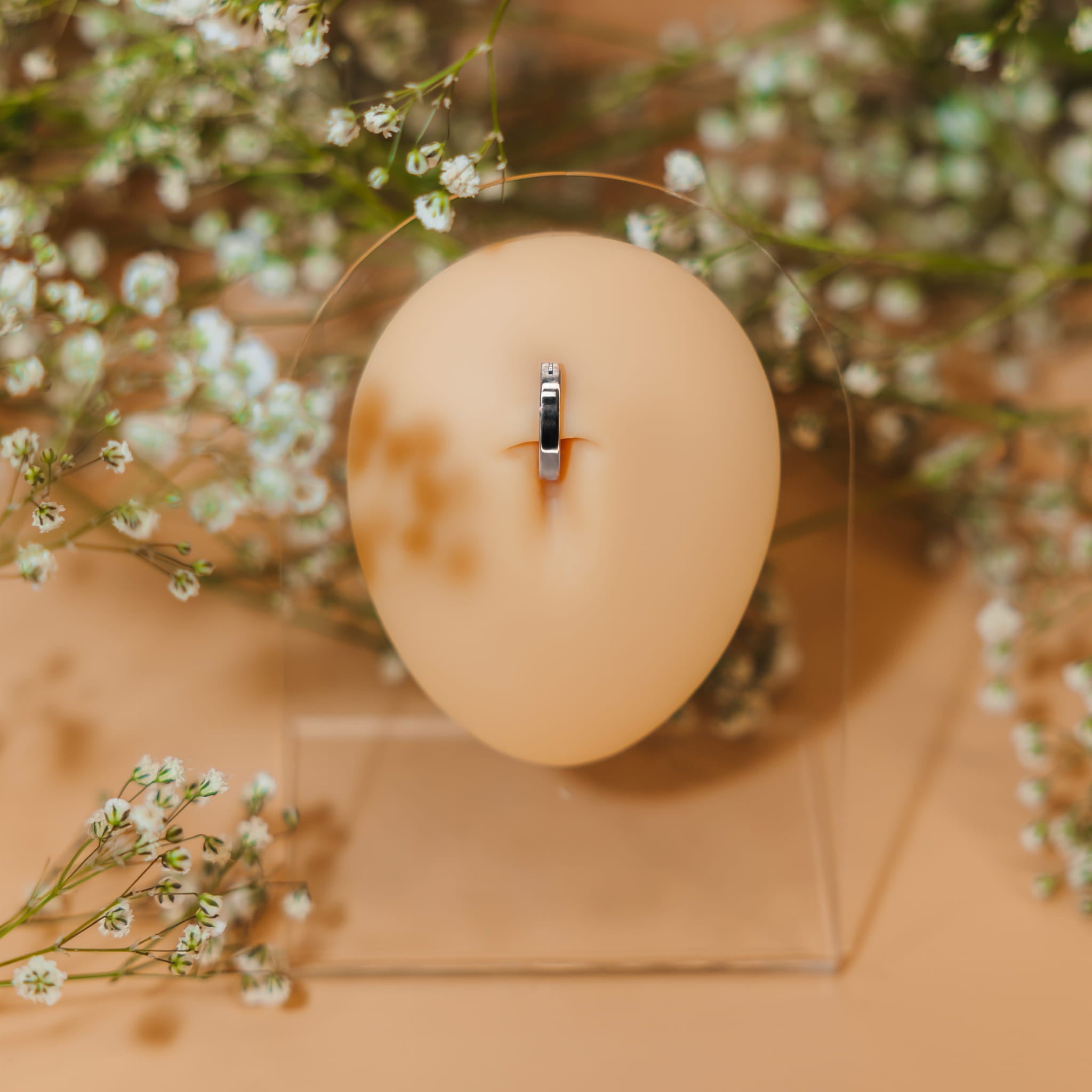 Stalowy srebrny kolczyk do pępka