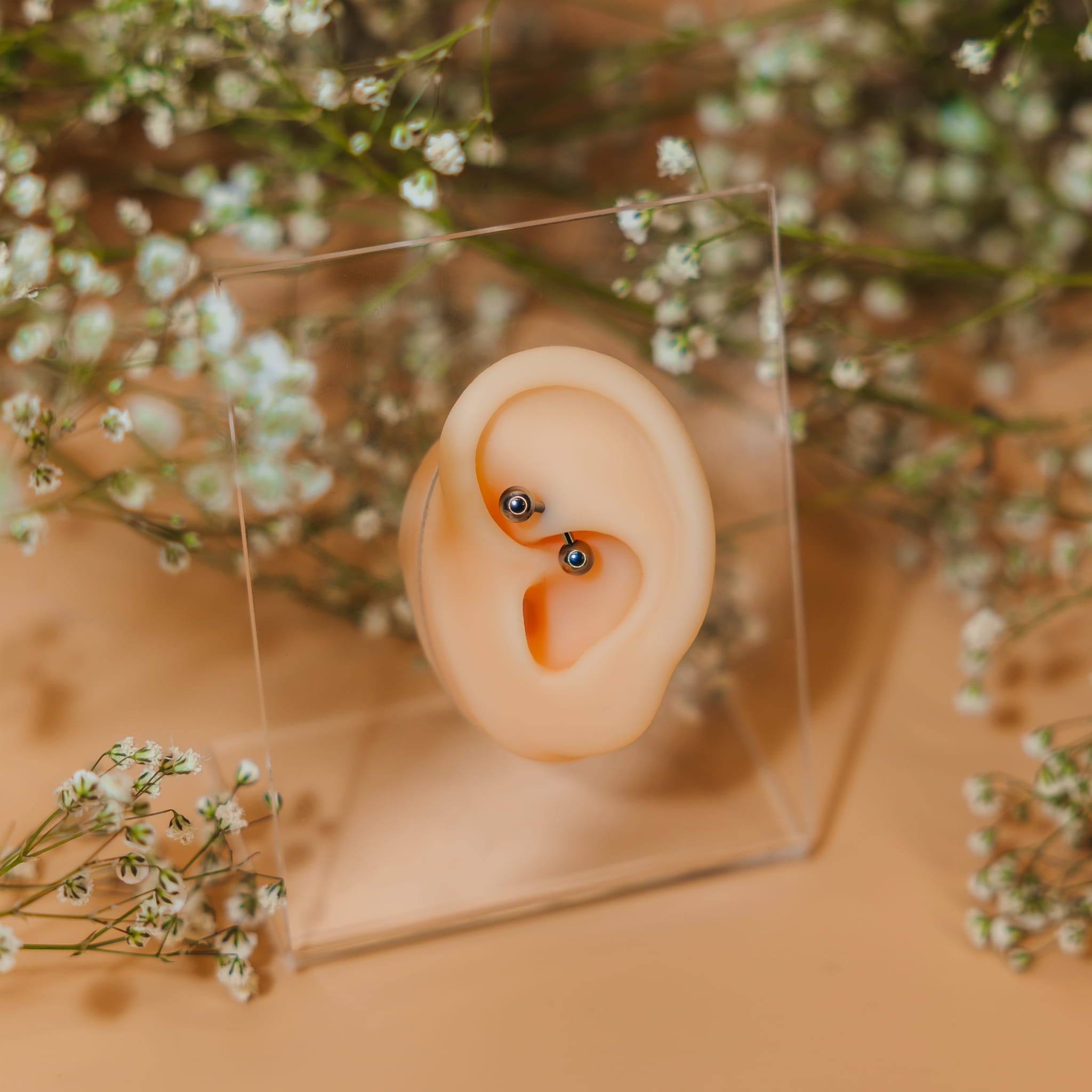 Banan z dwoma kulkami