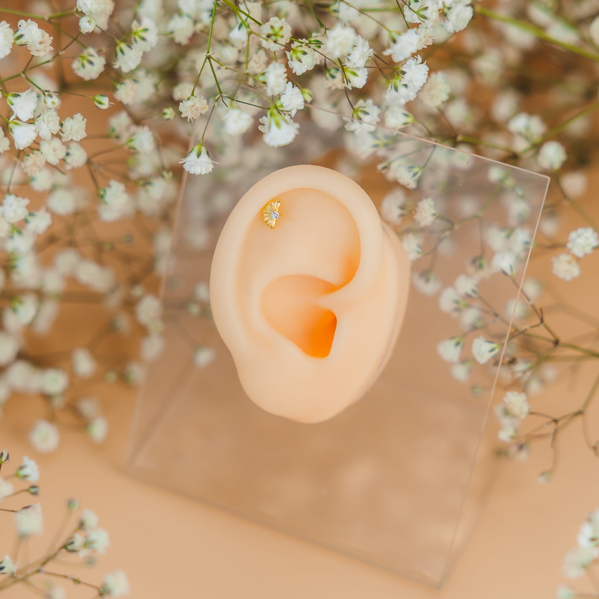 Labret złoty z wachlarzowym wzorem - SREBRO 925