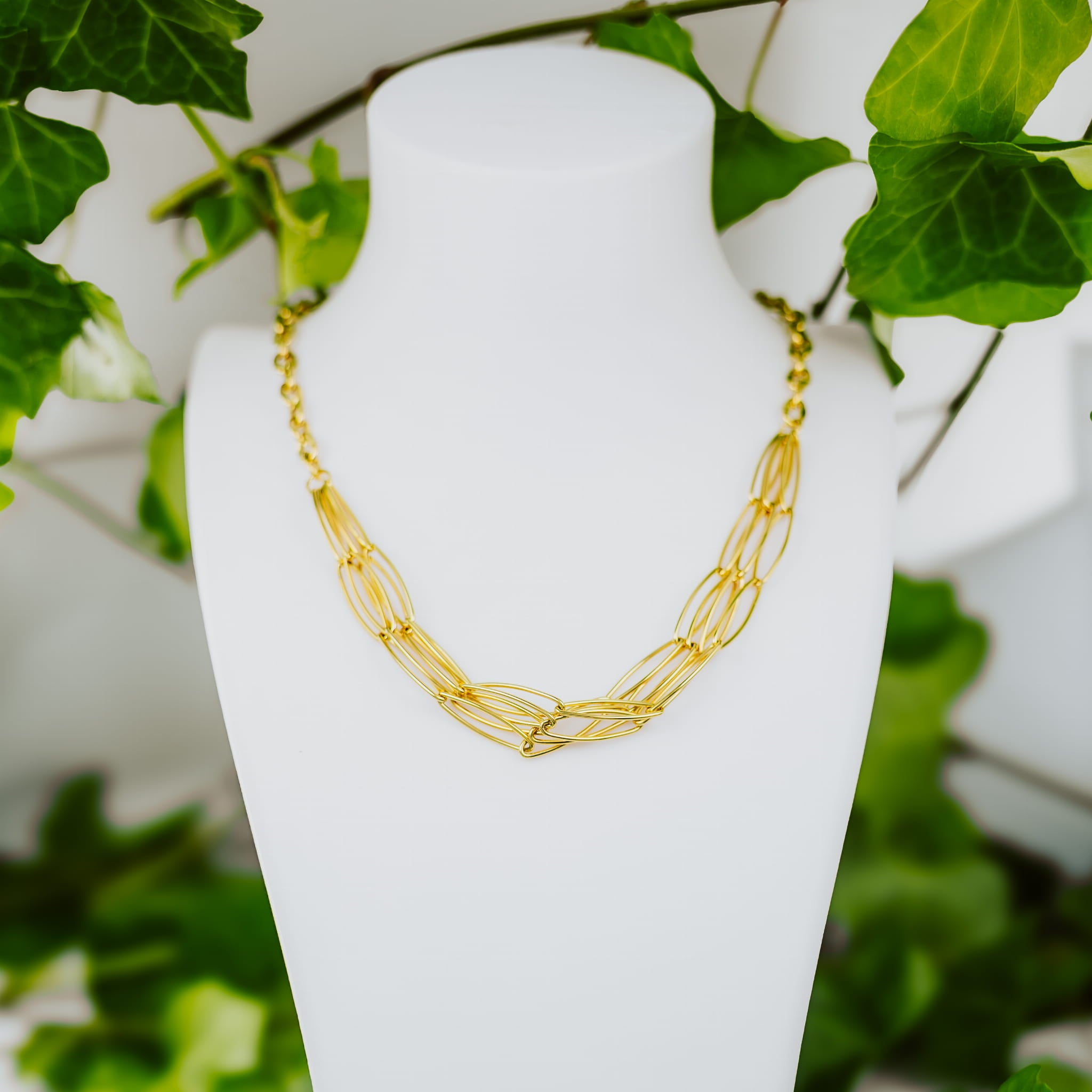 Naszyjnik złoty artystyczna forma