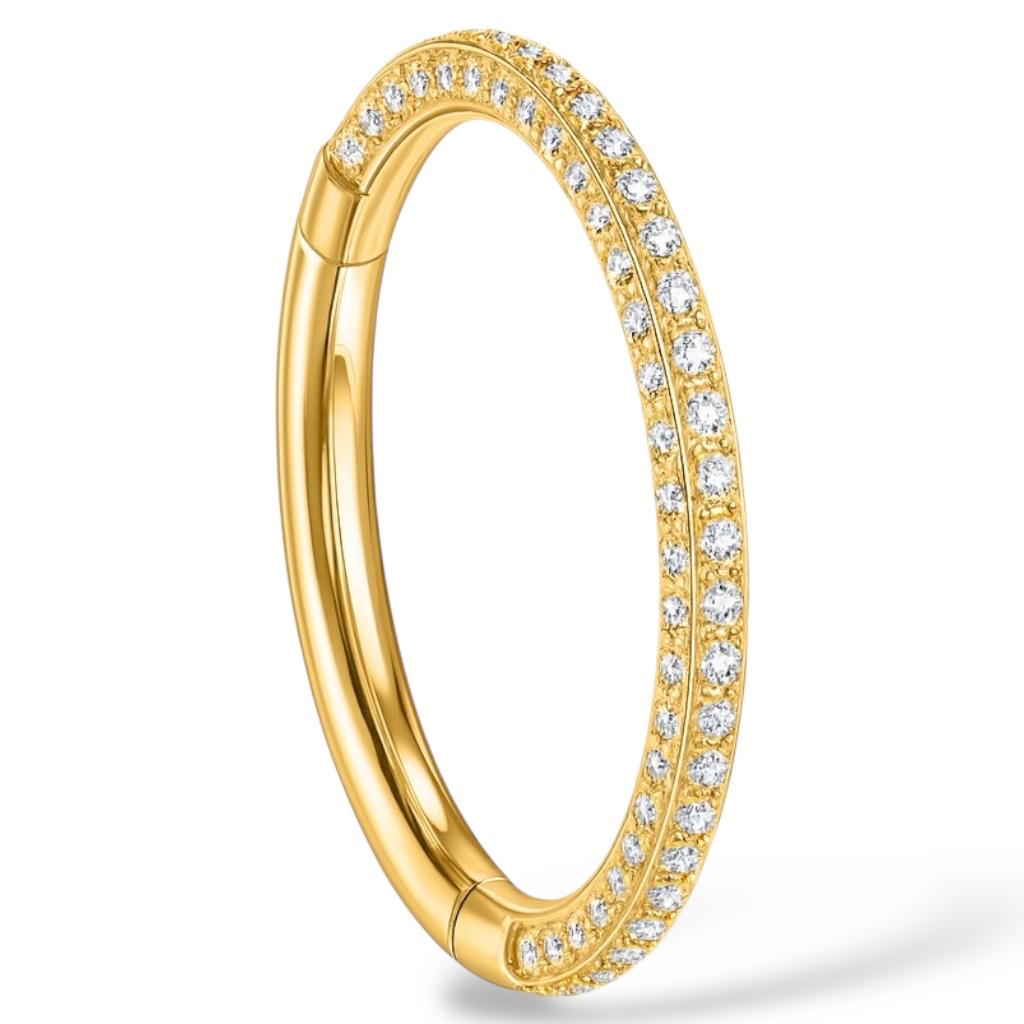 Tytanowy kolczyk clicker z cyrkoniami z trzech stron